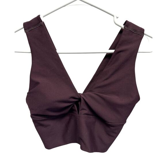 Old Navy Active Sports Bra Peek a boo Twist Front Comfort XS Soft - Picture 1 of 5